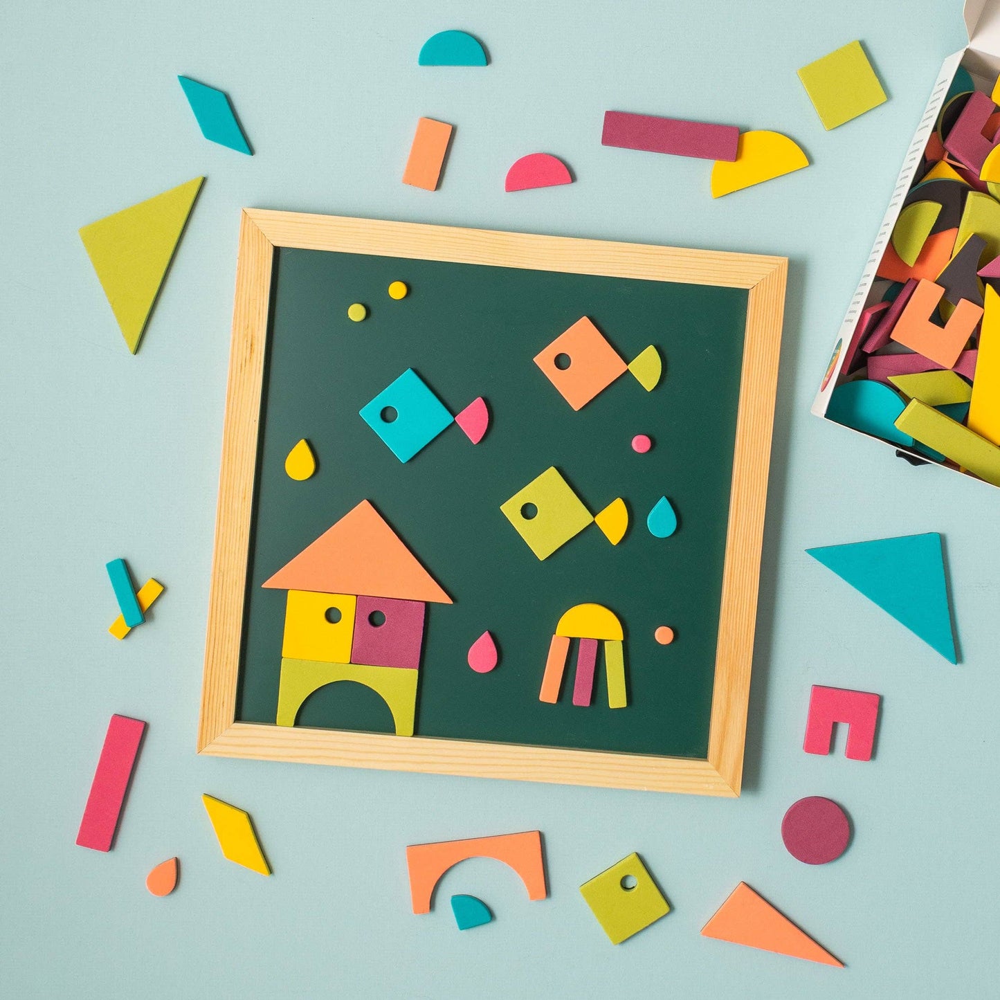 198pc Magnetic Shapes in Rainbow