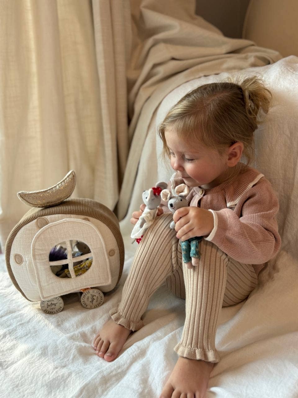 LEVLOVS Mouse and the Moon Sweet Dreams Mouse