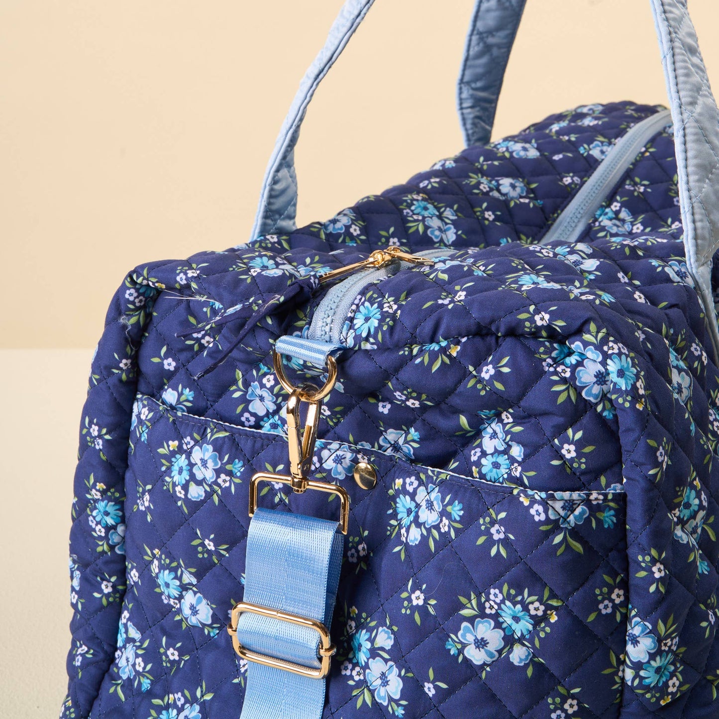 Quilted On-the-Go Weekender Bag-Endless Daydream Navy