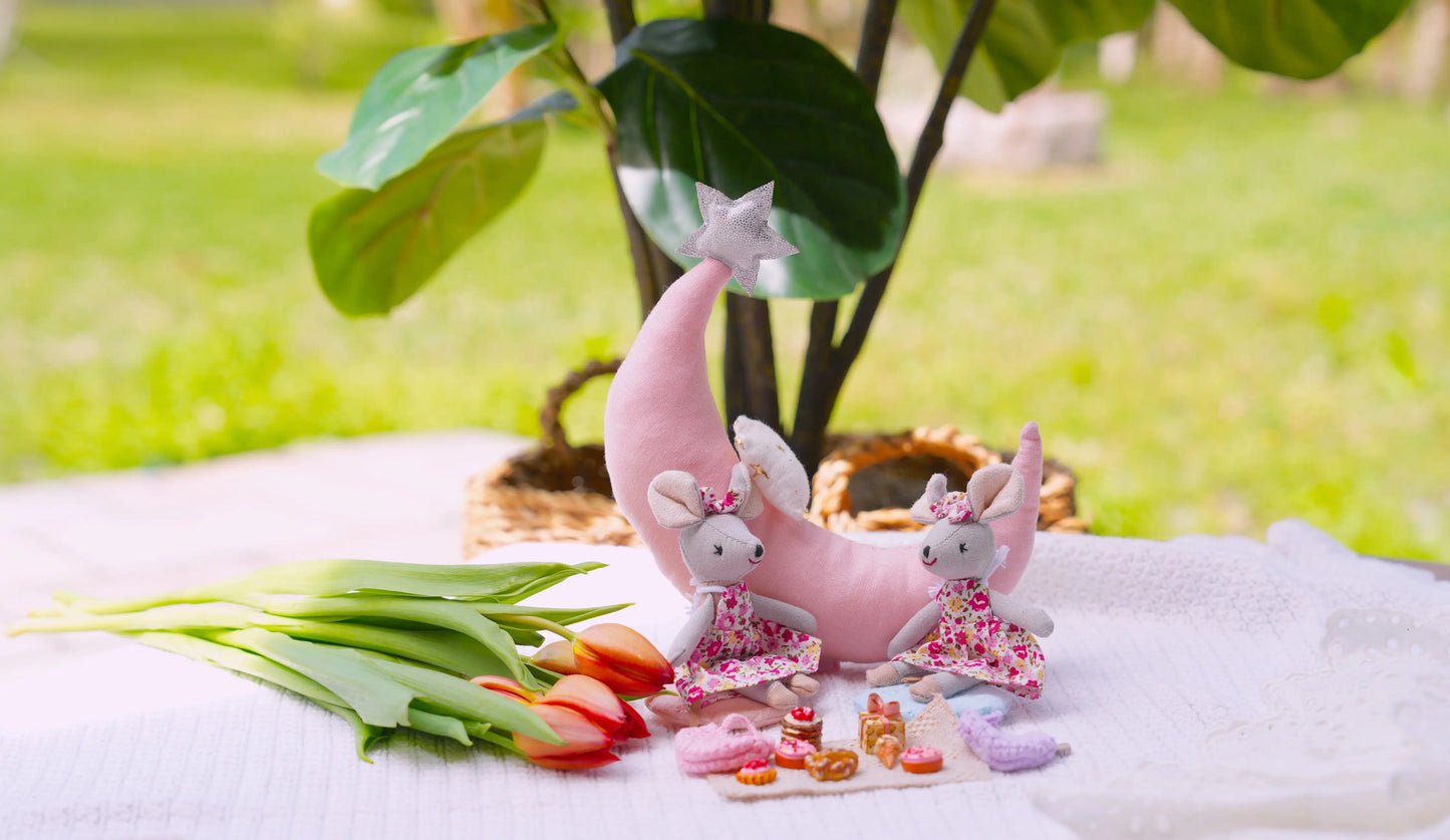 LEVLOVS Mouse and the Moon Sweet Dreams Mouse